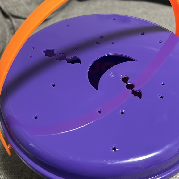 Dunkin Bucket - Picture 2 of 2